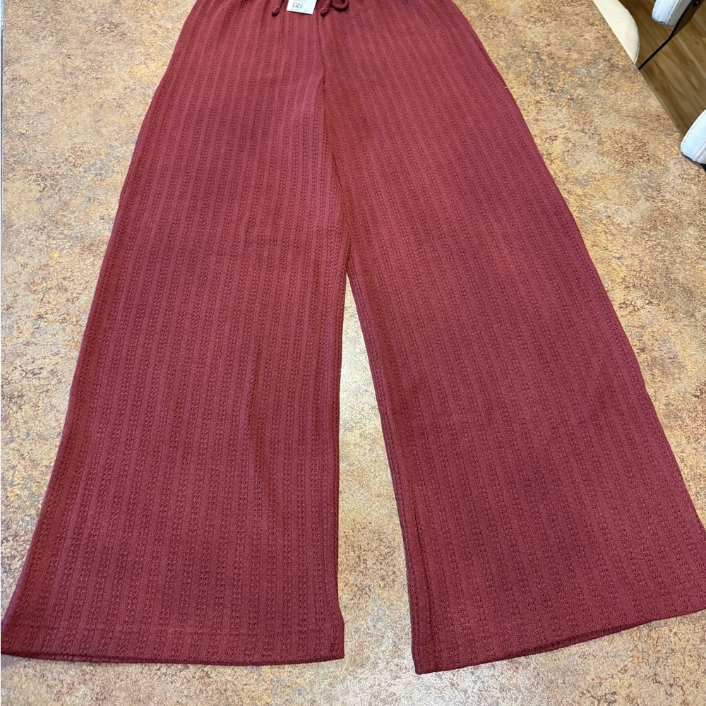 H&M Wide Leg Pants in Burgundy